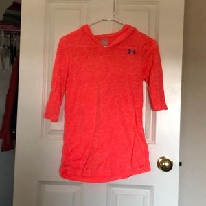 ¾ length sleeve under armour shirt